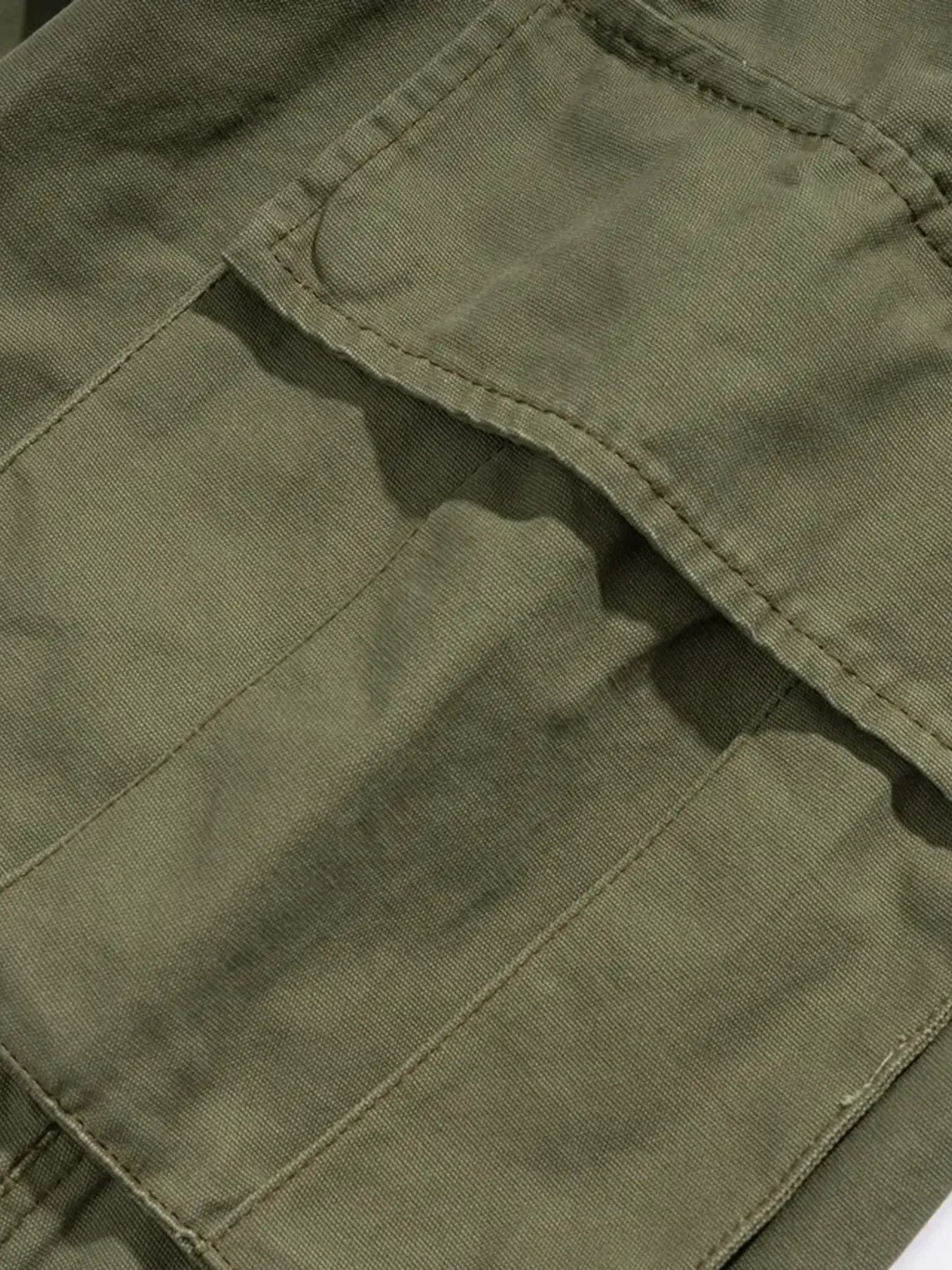 Men's Loose Fit Cargo Pants with Multiple Pockets