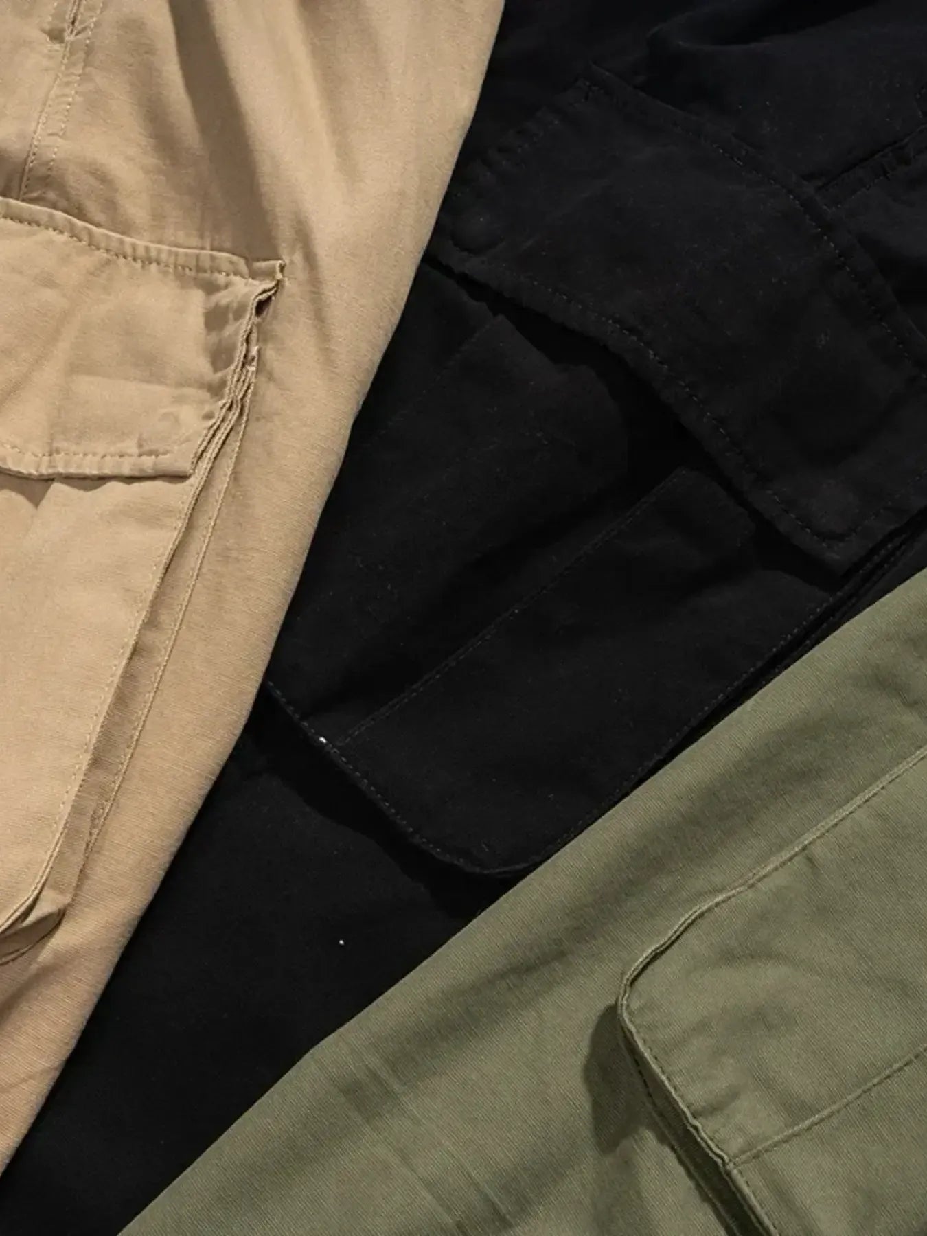 Men's Loose Fit Cargo Pants with Multiple Pockets